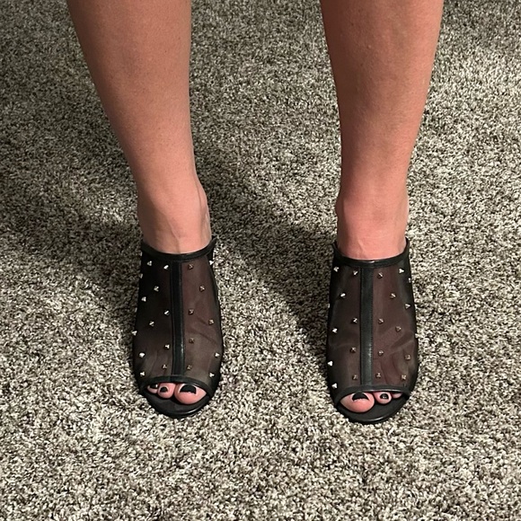 ✨Valentino Studded Peep-Toe Leather Mesh Mules✨ - Picture 8 of 9